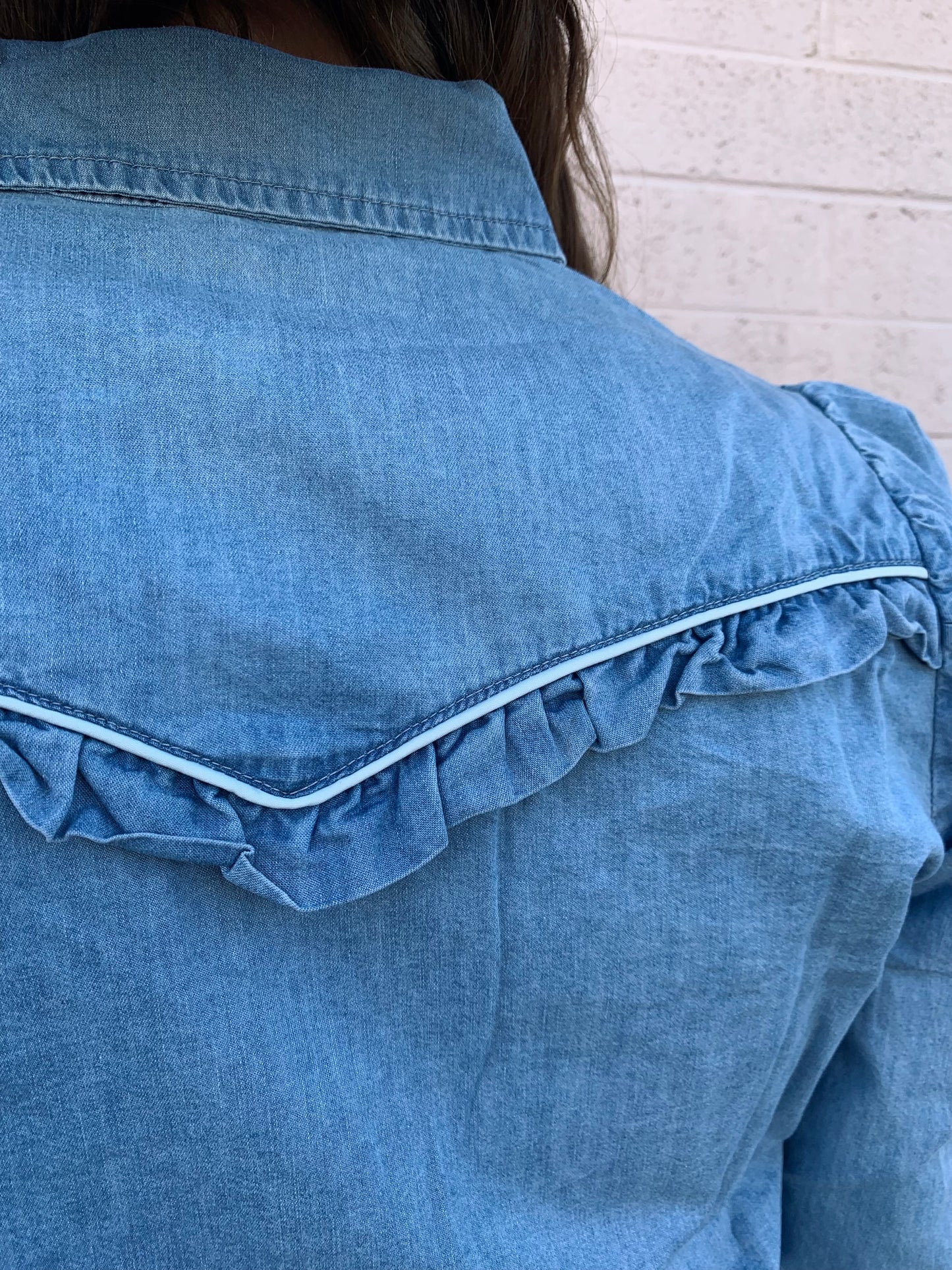 Rowdy Ruffles L/S Denim Top - Light