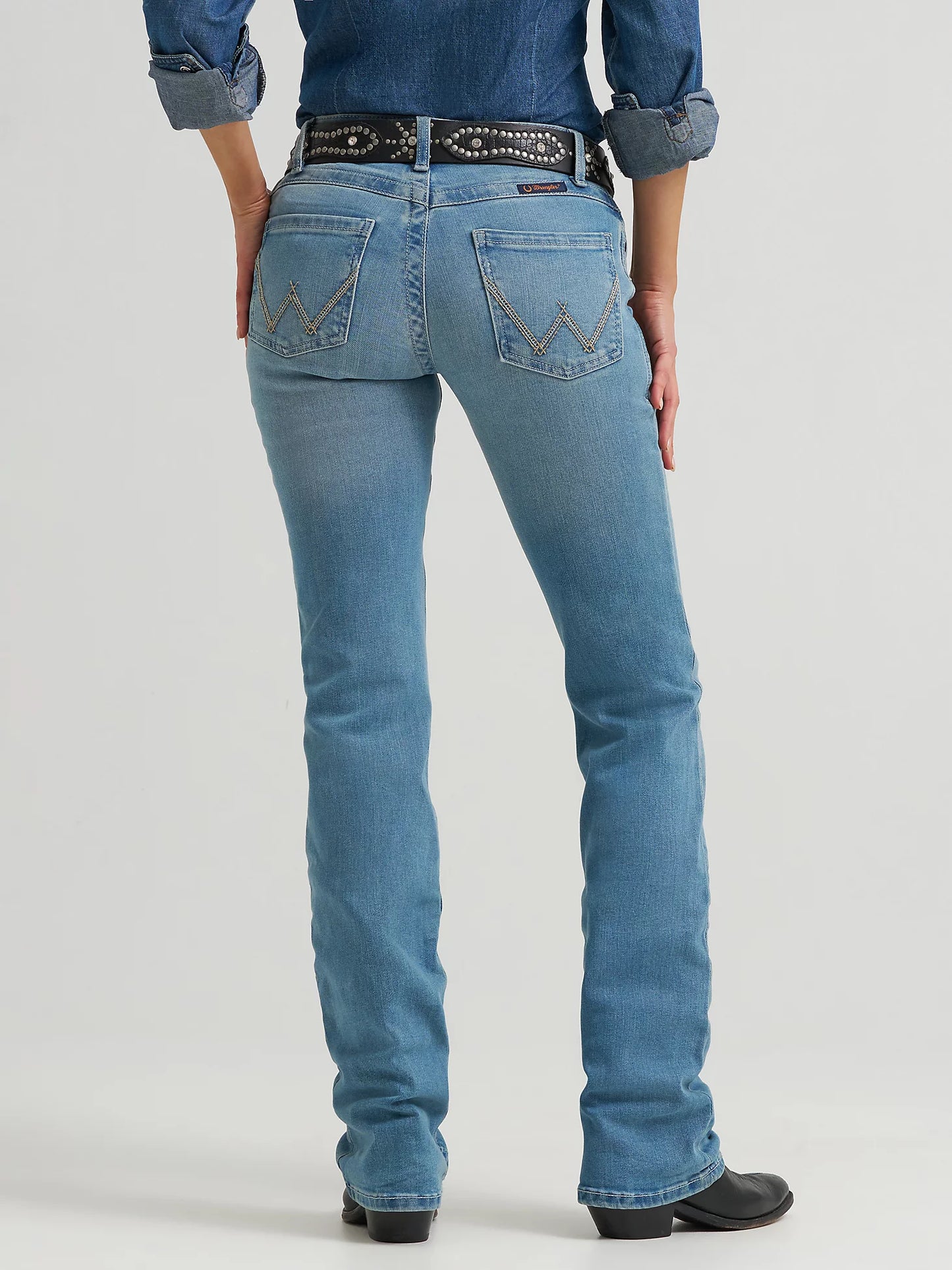 Women’s Light Wash Willow Wrangler Jeans