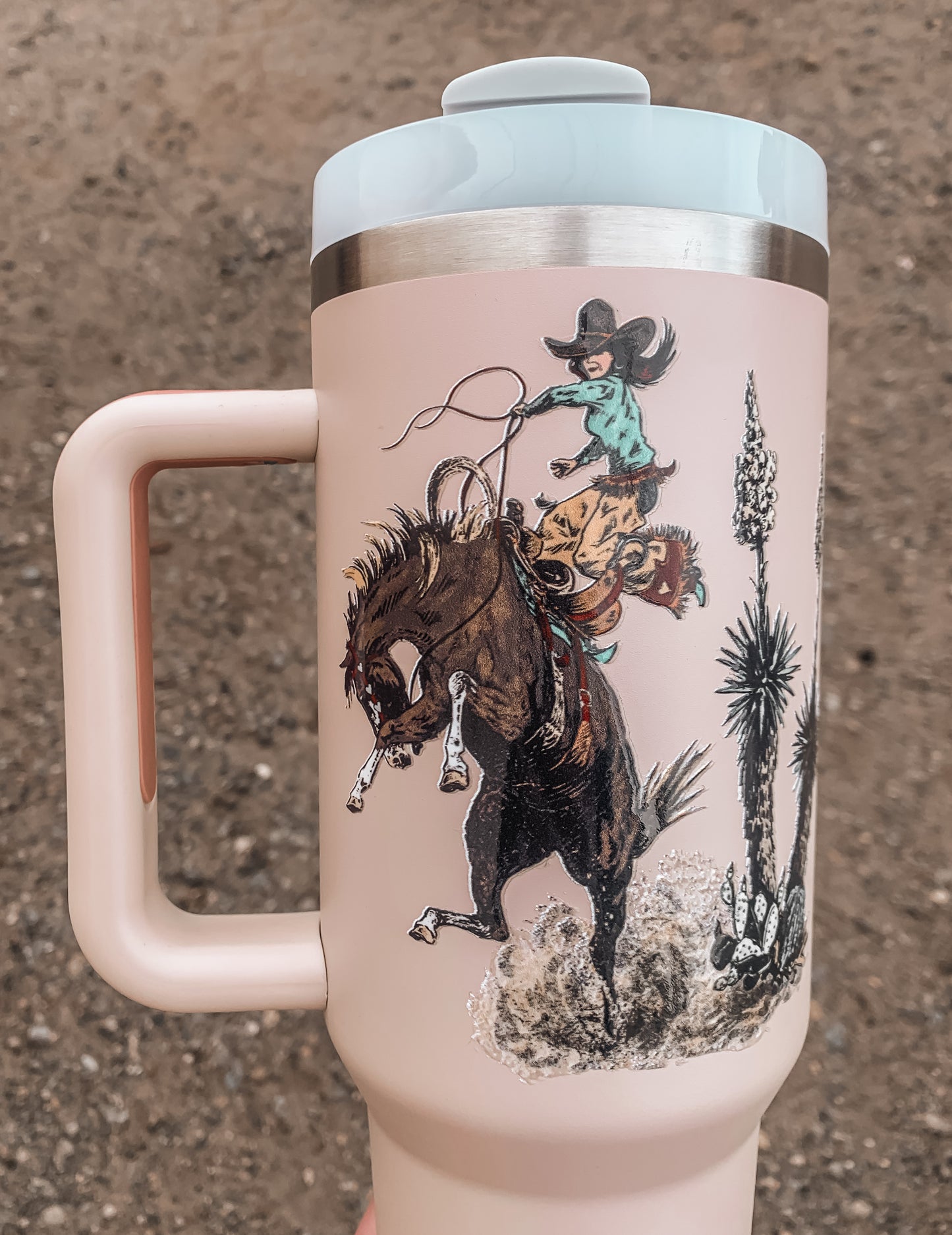 Vaquera Loco 40oz. Tumbler - Dusty Peach