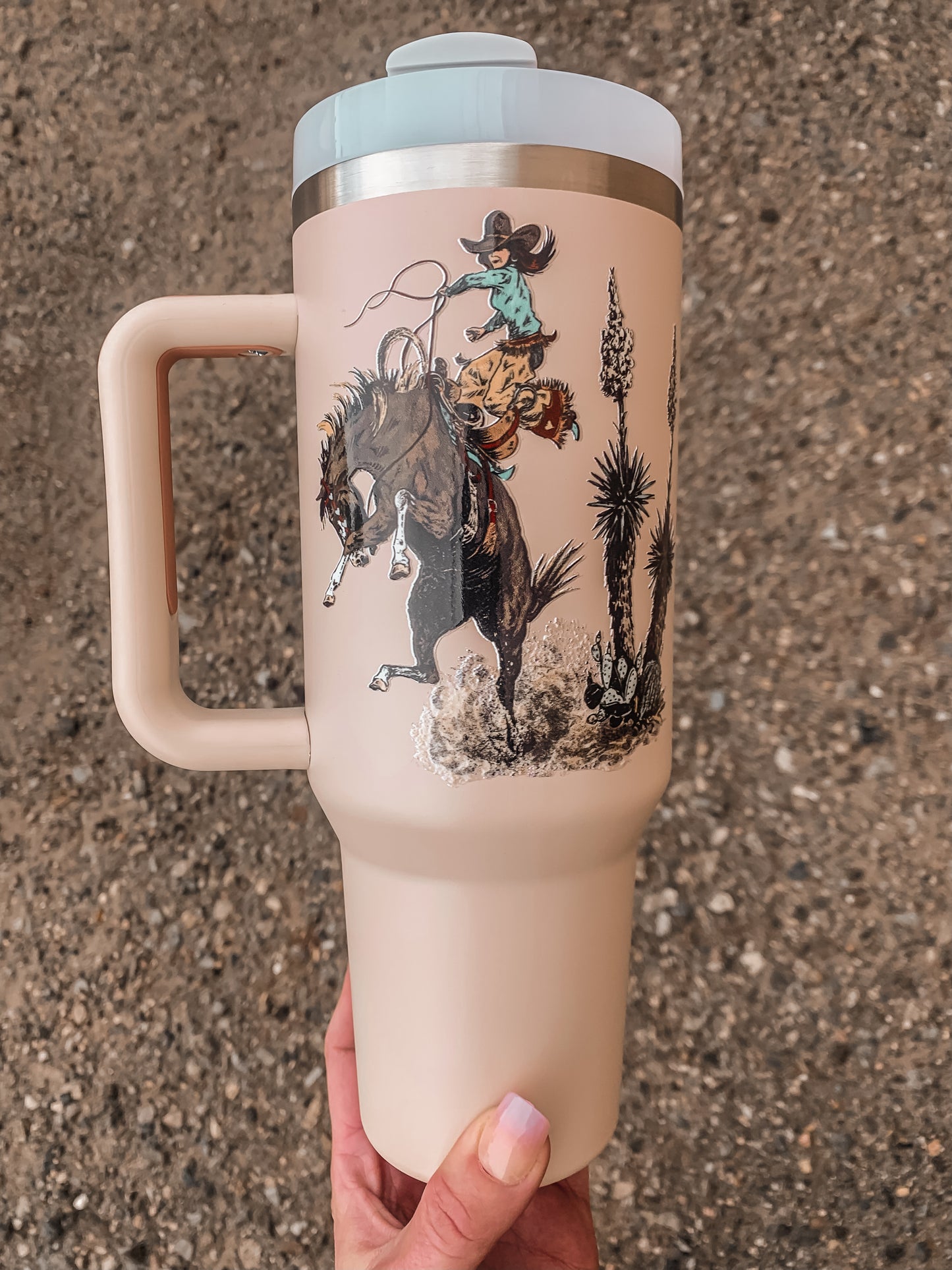 Vaquera Loco 40oz. Tumbler - Dusty Peach