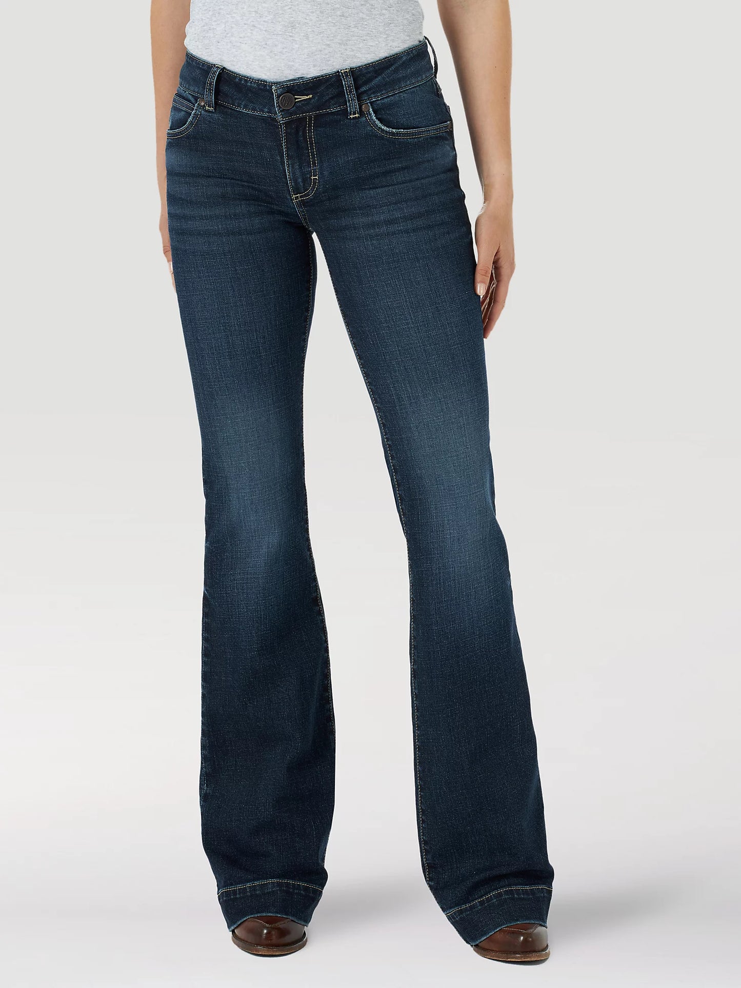 Wrangler Mae Mid-Rise Retro Trouser Jeans (Samantha)